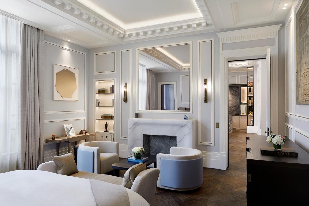Appartement haussmannien près des Champs-Élysées à Paris
