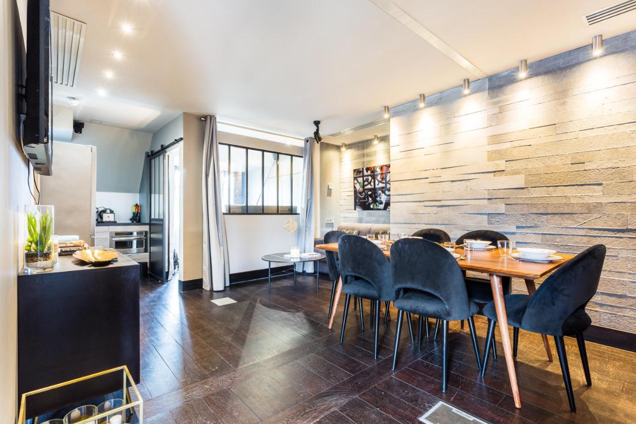 Appartement parisien avec vue directe sur la Tour Eiffel